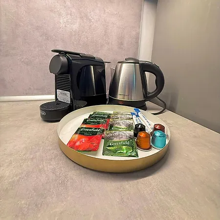 Local-lux F4 - Free Parking & Balcony *