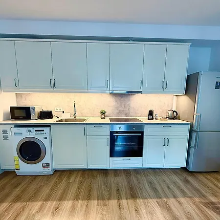 Apartment Local-lux F4 - Free Parking & Balcony
